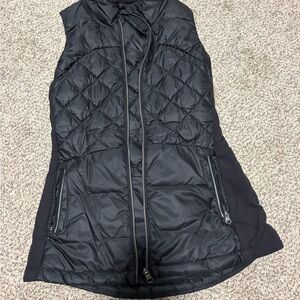 Lululemon down for a run vest